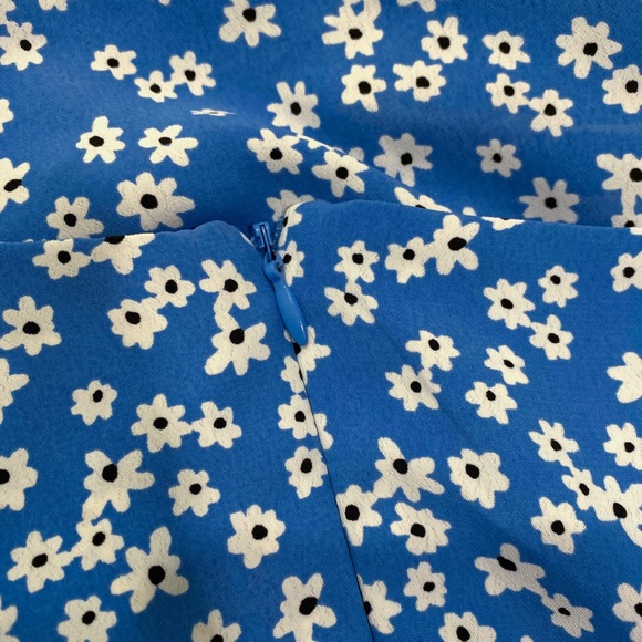 ZARA Mini Daisy Dress, Racer Back, Zipper - Picture 4 of 7